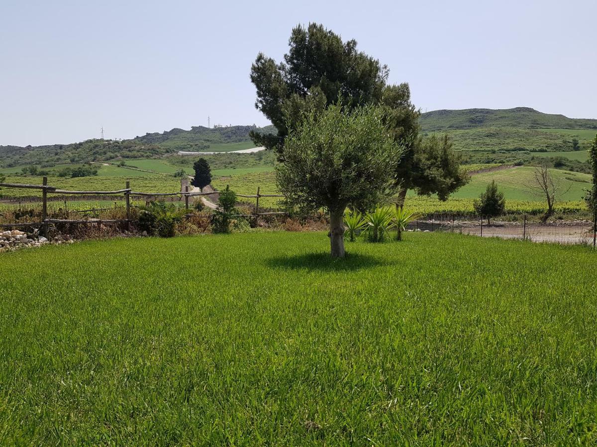 Contrada Gibbesi Vila Gibbesi Vecchio Exterior foto